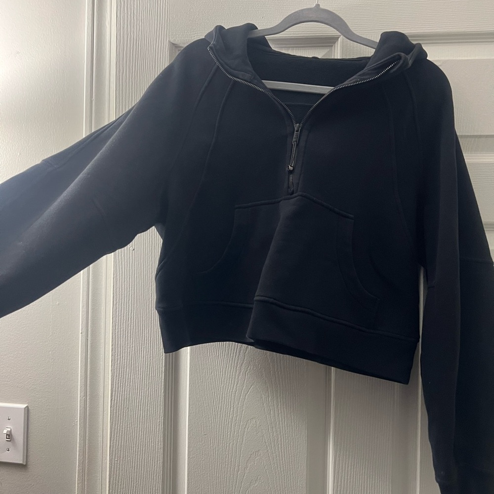 Black Lululemon cropped scuba hoodie